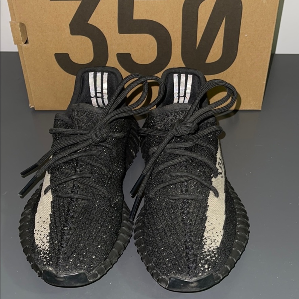 Yeezy Boost 350 v2